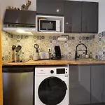 Apartment Place Carnot - Equipe Avec Jacuzzi Proche Toutes Commodites