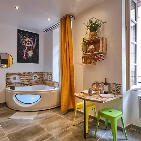 Place Carnot - Equipe Avec Jacuzzi Proche Toutes Commodites