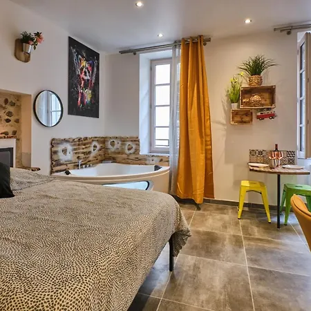 Place Carnot - Equipe Avec Jacuzzi Proche Toutes Commodites Apartmán *