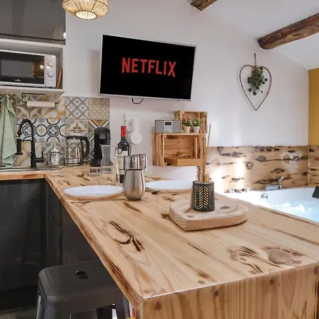 Place Carnot - Equipe Avec Jacuzzi Proche Toutes Commodites Appartement *