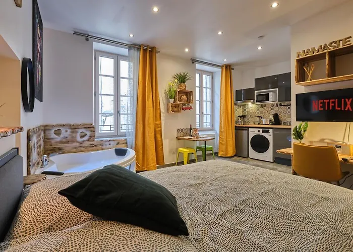 Place Carnot - Equipe Avec Jacuzzi Proche Toutes Commodites Apartament *