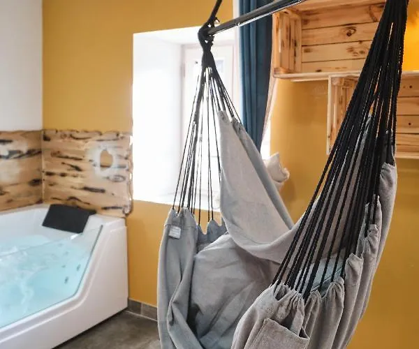 Apartament Place Carnot - Equipe Avec Jacuzzi Proche Toutes Commodites