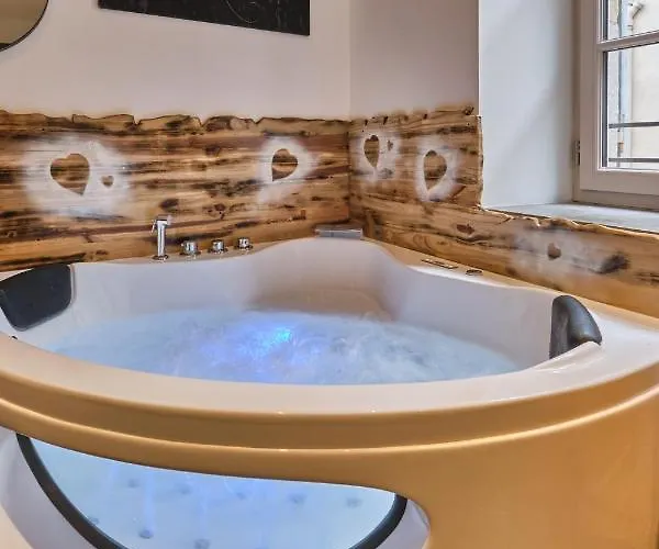 Place Carnot - Equipe Avec Jacuzzi Proche Toutes Commodites Carcassonne
