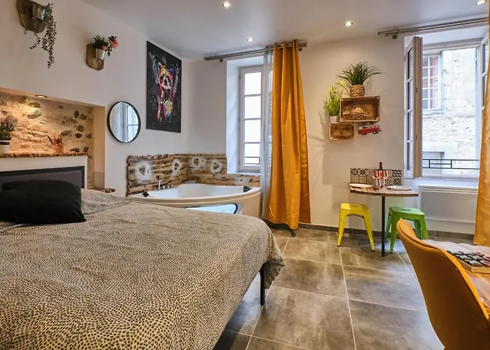 Place Carnot - Equipe Avec Jacuzzi Proche Toutes Commodites Apartament *
