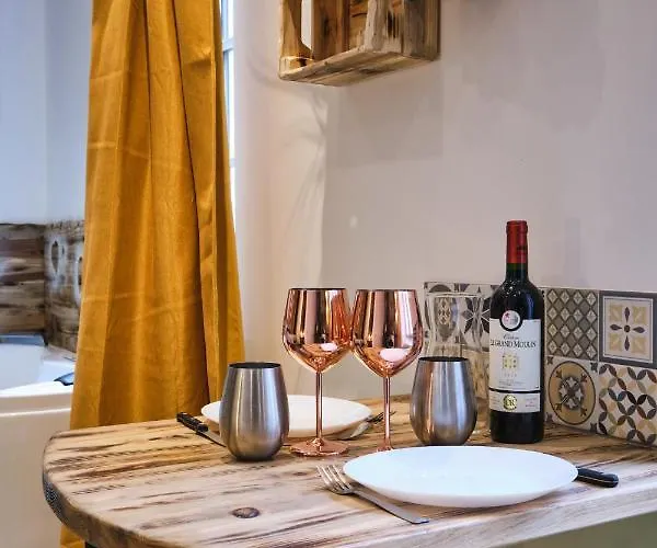 Apartament Place Carnot - Equipe Avec Jacuzzi Proche Toutes Commodites