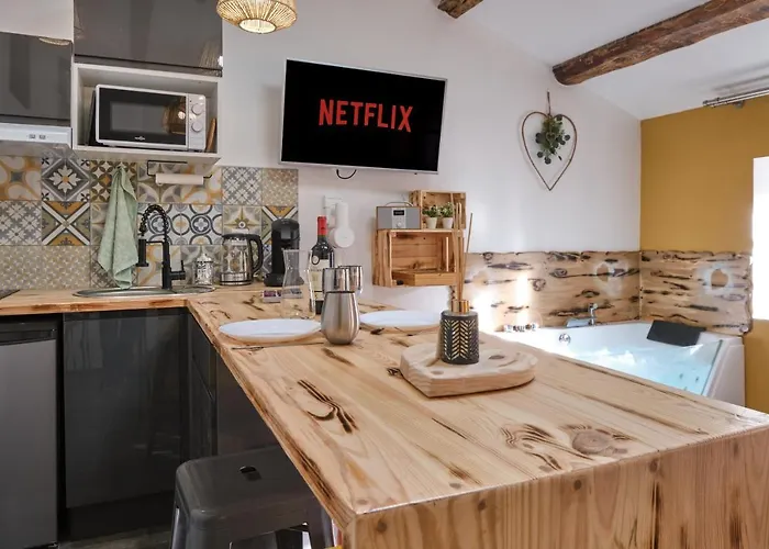 Place Carnot - Equipe Avec Jacuzzi Proche Toutes Commodites Apartament *