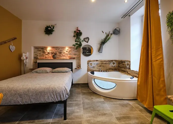 Apartament Place Carnot - Equipe Avec Jacuzzi Proche Toutes Commodites *